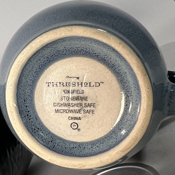 Set Of 2 Threshold Kingsland Stoneware 16 oz Mugs Embossed Design Common Core - Picture 4 of 4